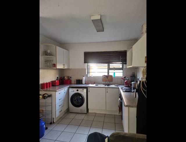 3 BEDROOM PROPERTY TO RENT IN WYCHWOOD